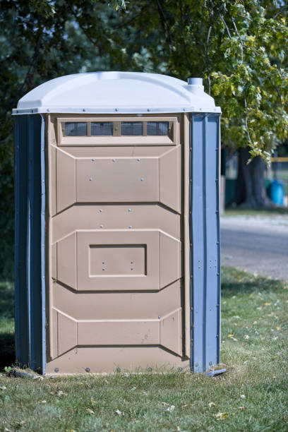 Portable bathroom rental in Eastpointe, MI